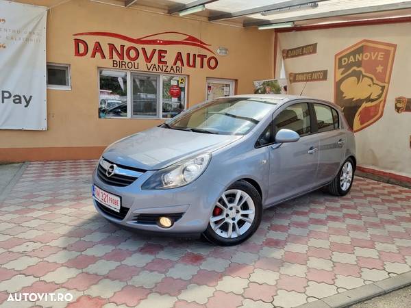 Opel Corsa 1.4i Cosmo - 1