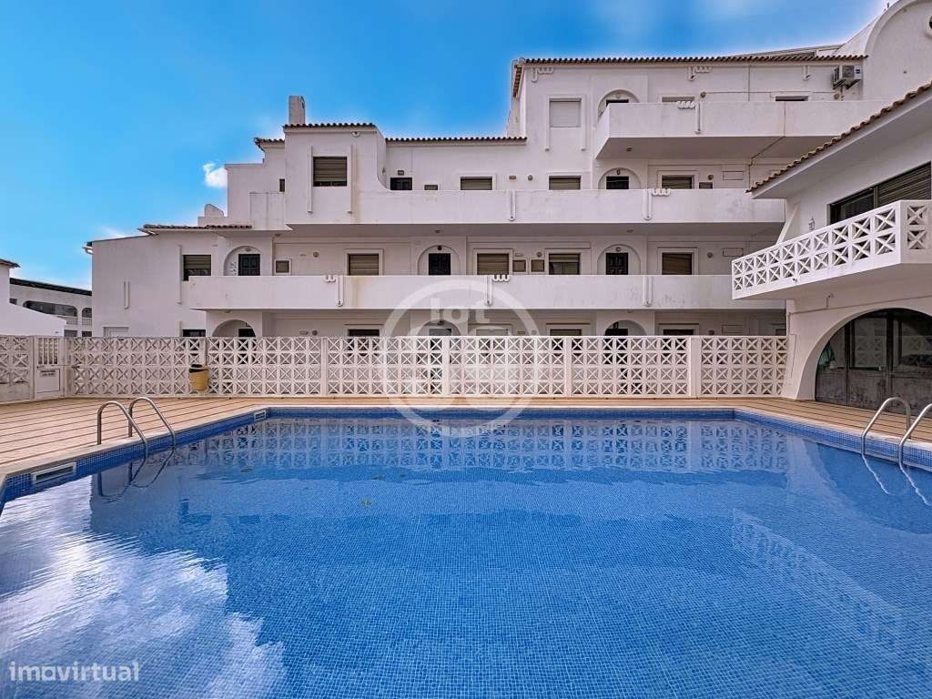 Apartamento T0+1 quarto renovado | Albufeira , Oura-24