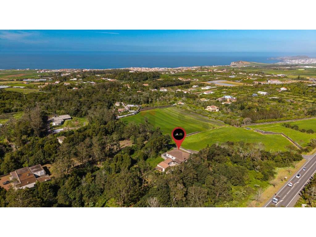 Moradia T3 Contemporânea com Grande Jardim em Rabo de Peixe , São M...-39