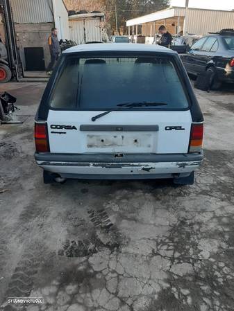 Opel Corsa para peças - 4