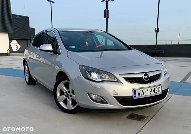 Opel Astra 1.6 Edition Sport - 1