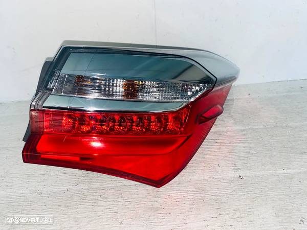 Farolim Trás Direito Toyota Corolla (Led)- 81550-02A80 - 2013 / 2018 - 2