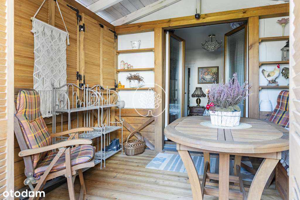 Piękne mieszkanie z ogrodem zimowym-12