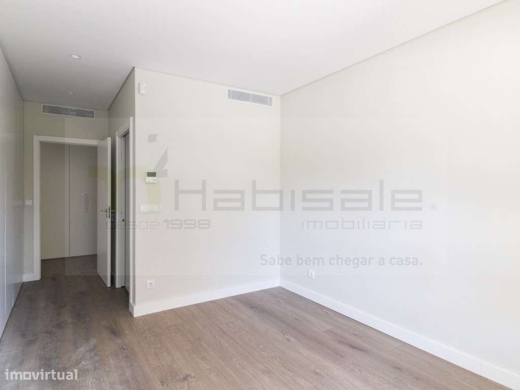 T3 + 1 com terraço, nas Colinas do Cruzeiro!-23