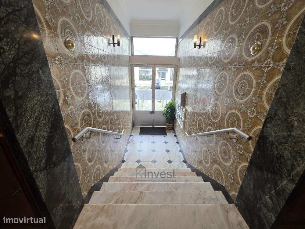 Apartamento T2, Flamenga, Santo António dos Cavaleiros , Loures-17