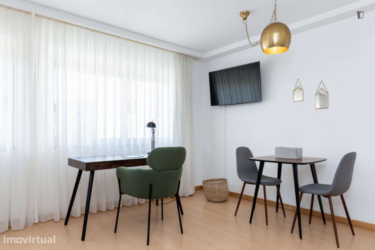 Estúdio - localizado em Paranhos Porto - Grande imagem: 4/9