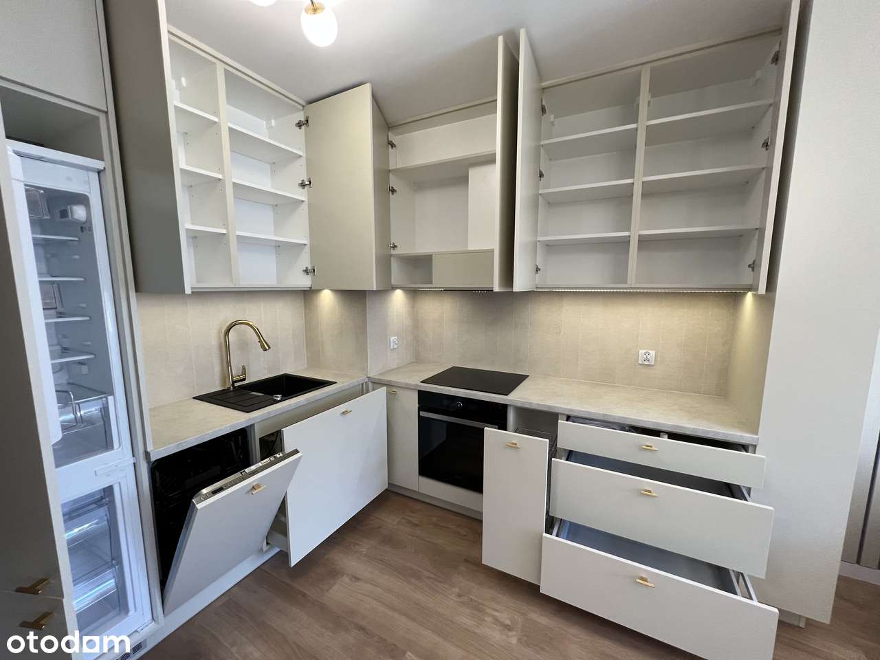 Eleganckie 2 pokoje z balkonem i garażem – ul. Zauchy/Banacha-4