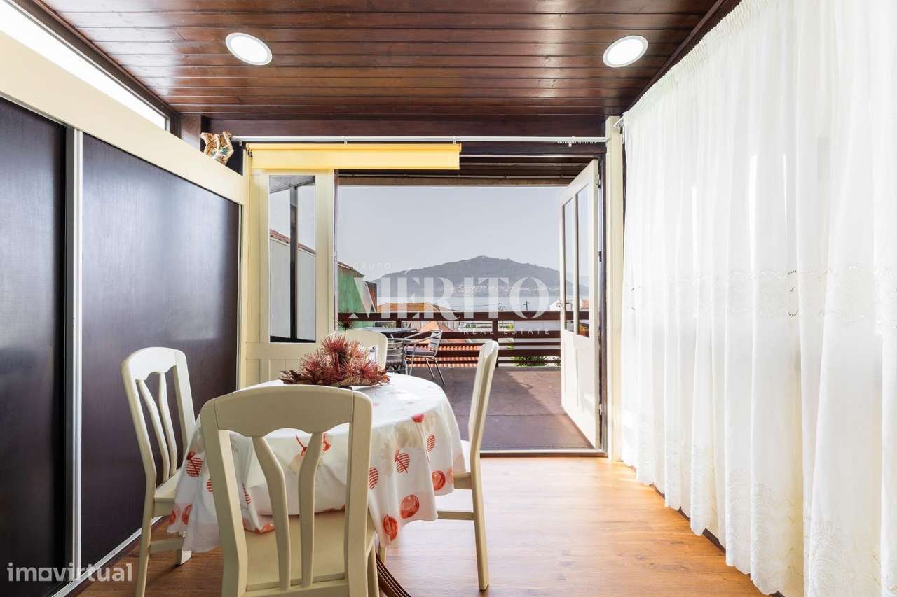 Moradia com Alojamento Local-18