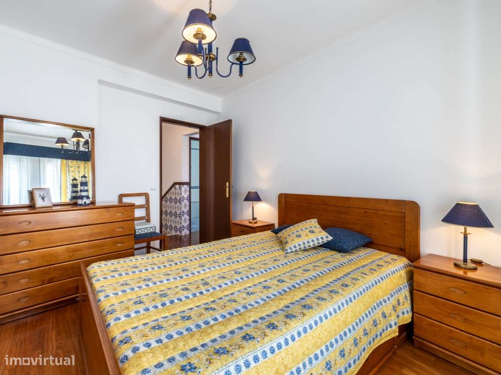Moradia Triplex com Vista Mar e Terraço Privativo no Coração da Naz...-19