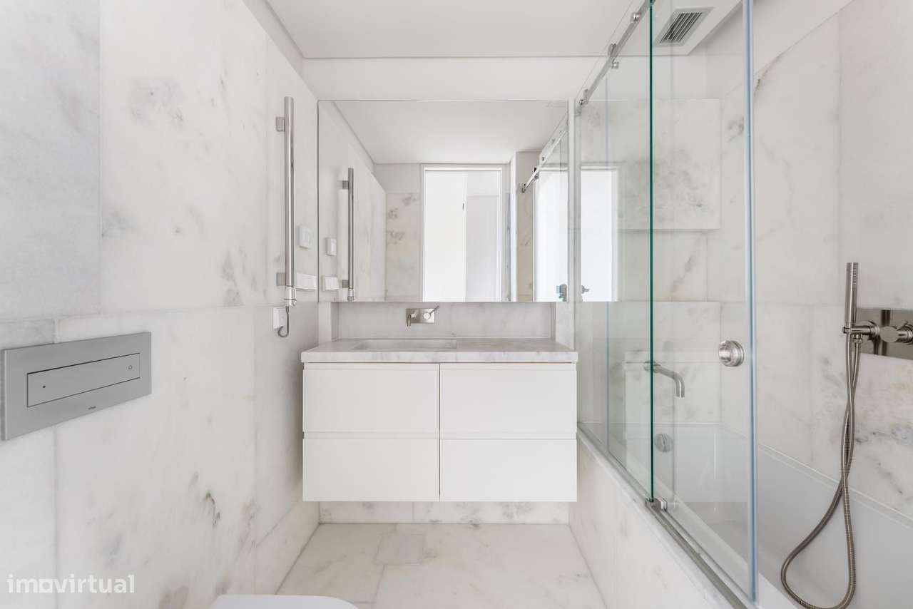 Apartamento T3 com piscina, Lisboa-11