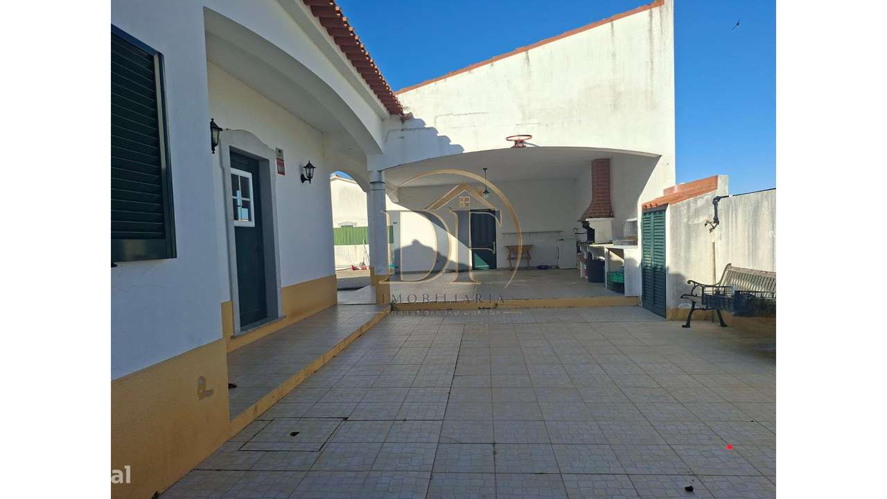 Moradia 4 Assoalhadas-17