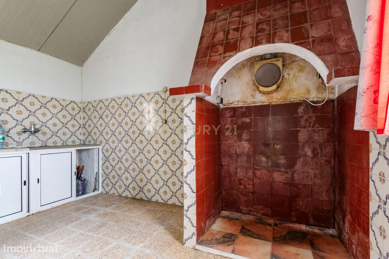 Moradia T2 para renovação | Lote 1.000 m² | São Francisco, Alcochete |-18