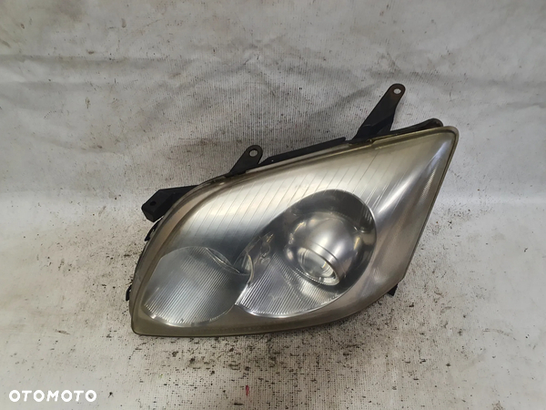 * LAMPA PRZEDNIA LEWA PRZÓD LEWO TOYOTA AVENSIS T25 - 2