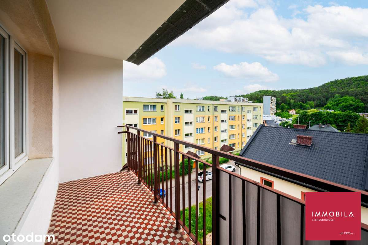 Gdynia CIsowa,  4 pokojowe mieszkanie z balkonem-18