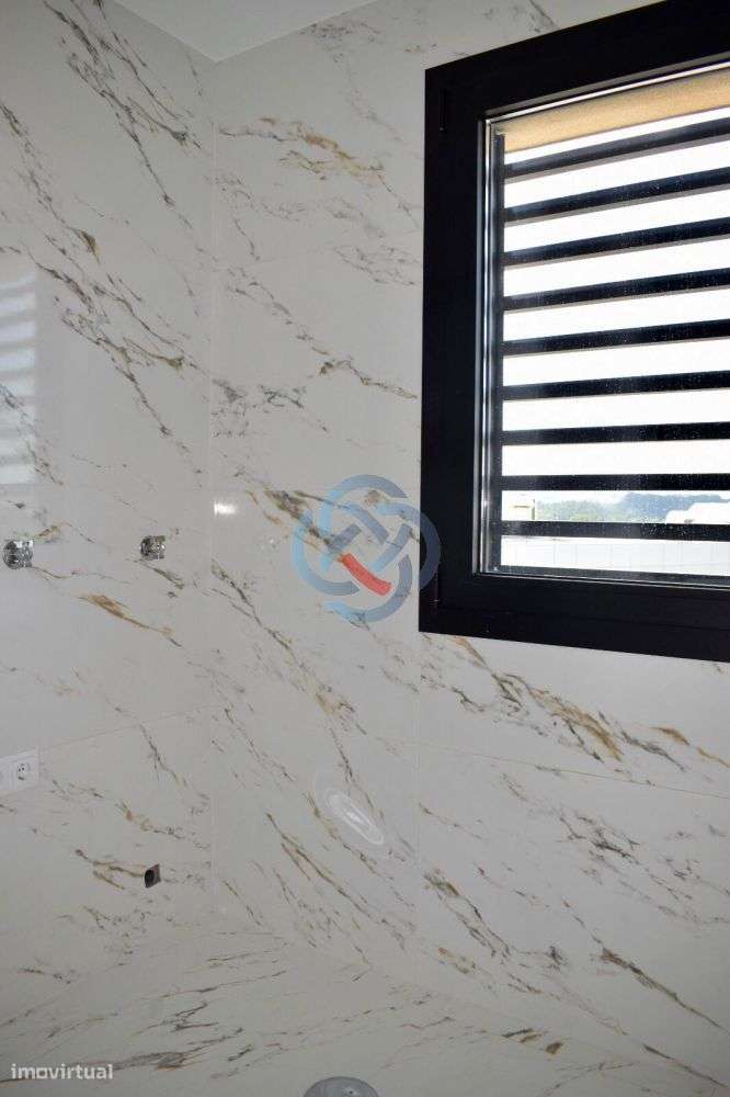 Apartamento T2 em Condominio de Luxo em Santa Maria da Feira-8