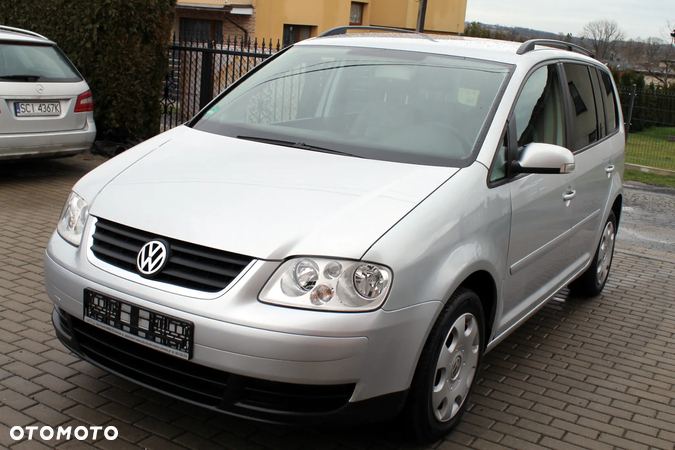 Volkswagen Touran 1.6 Basis - 2