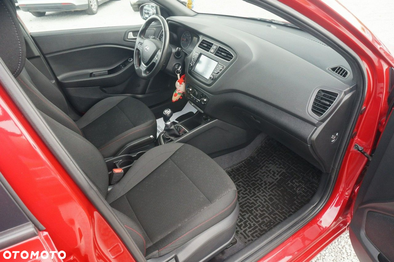 Hyundai i20 - 23