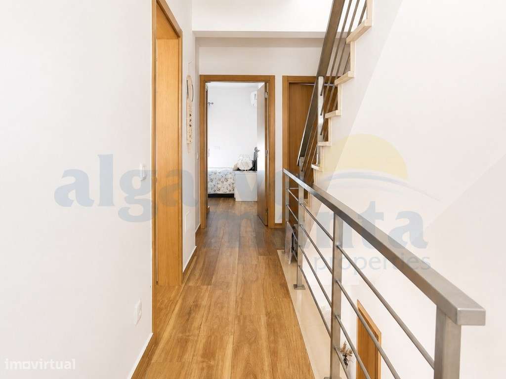 Moradia T3 Moderna com Garagem - Perto do Centro de Vila Nova de Ca...-23