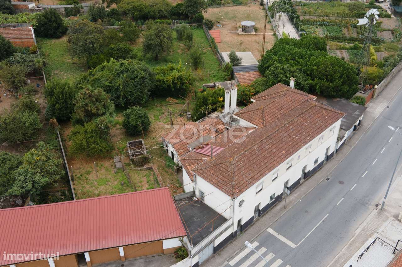 Moradia T5 com 1.200 m2 de terreno, em Sampaio, Ermesinde - Grande imagem: 5/51