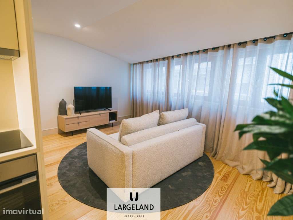 Apartamento T1 Duplex - Cedofeita - Grande imagem: 3/8