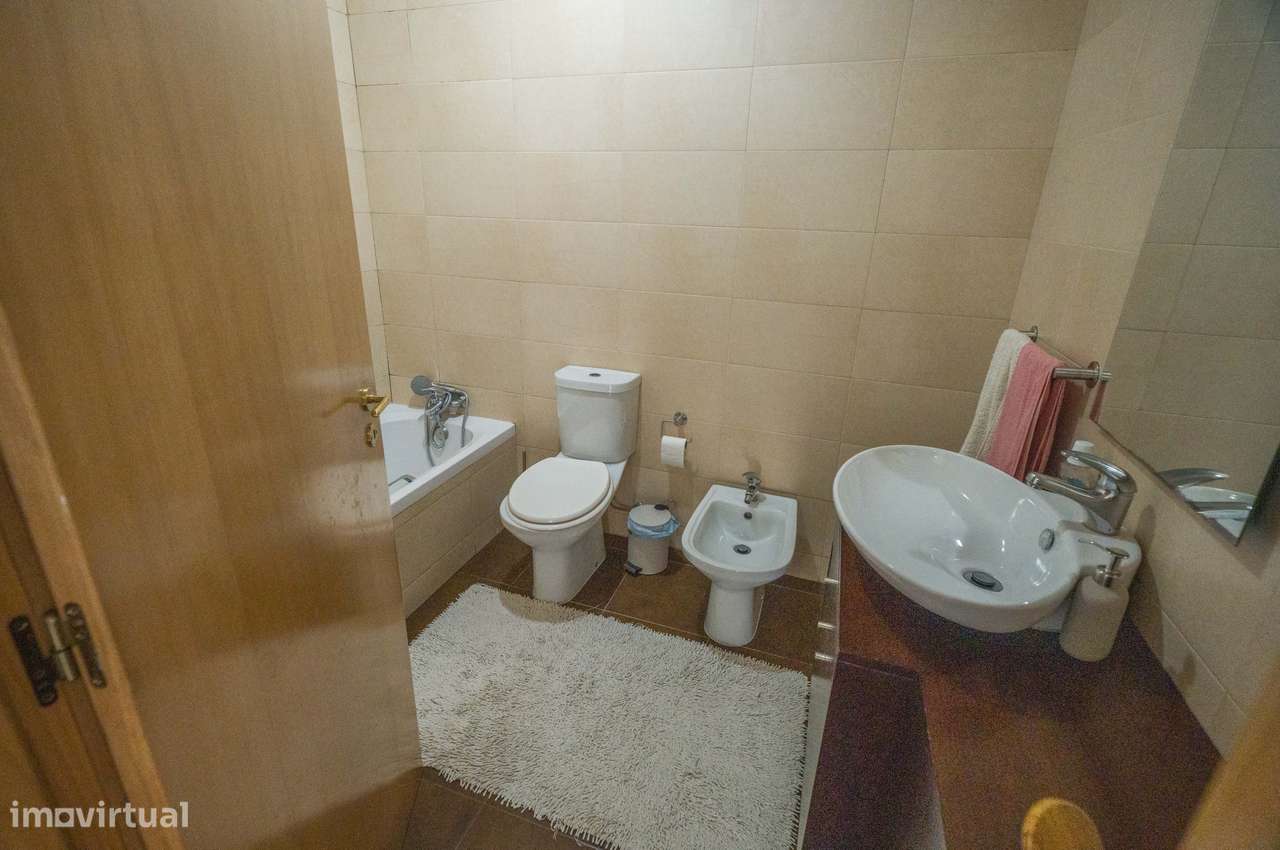 Apartamento T3 à venda em Santa Maria de Lamas-26