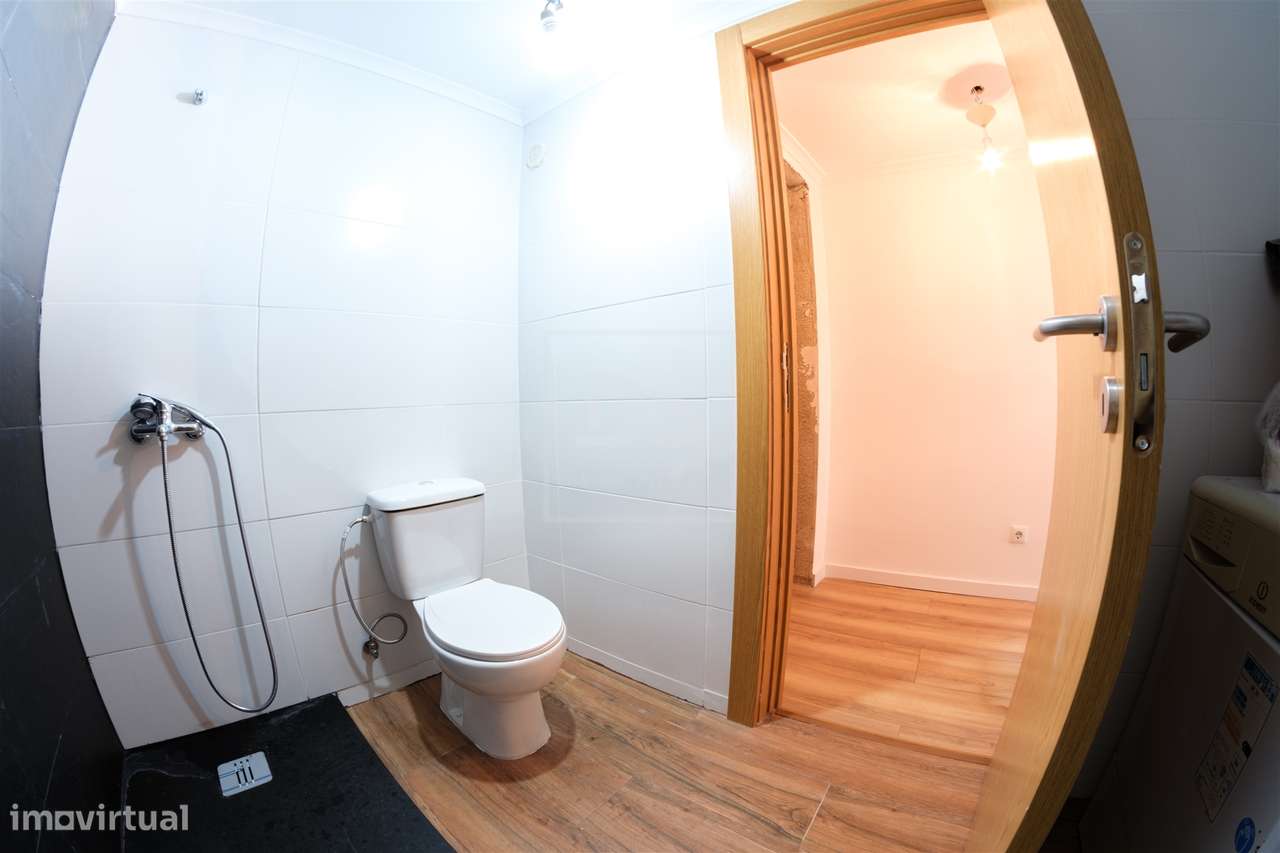 Moradia Geminada T6 Venda em Campolide,Lisboa-37