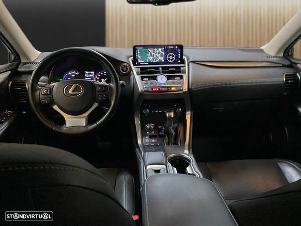 Lexus NX 300h Executive+ - 12