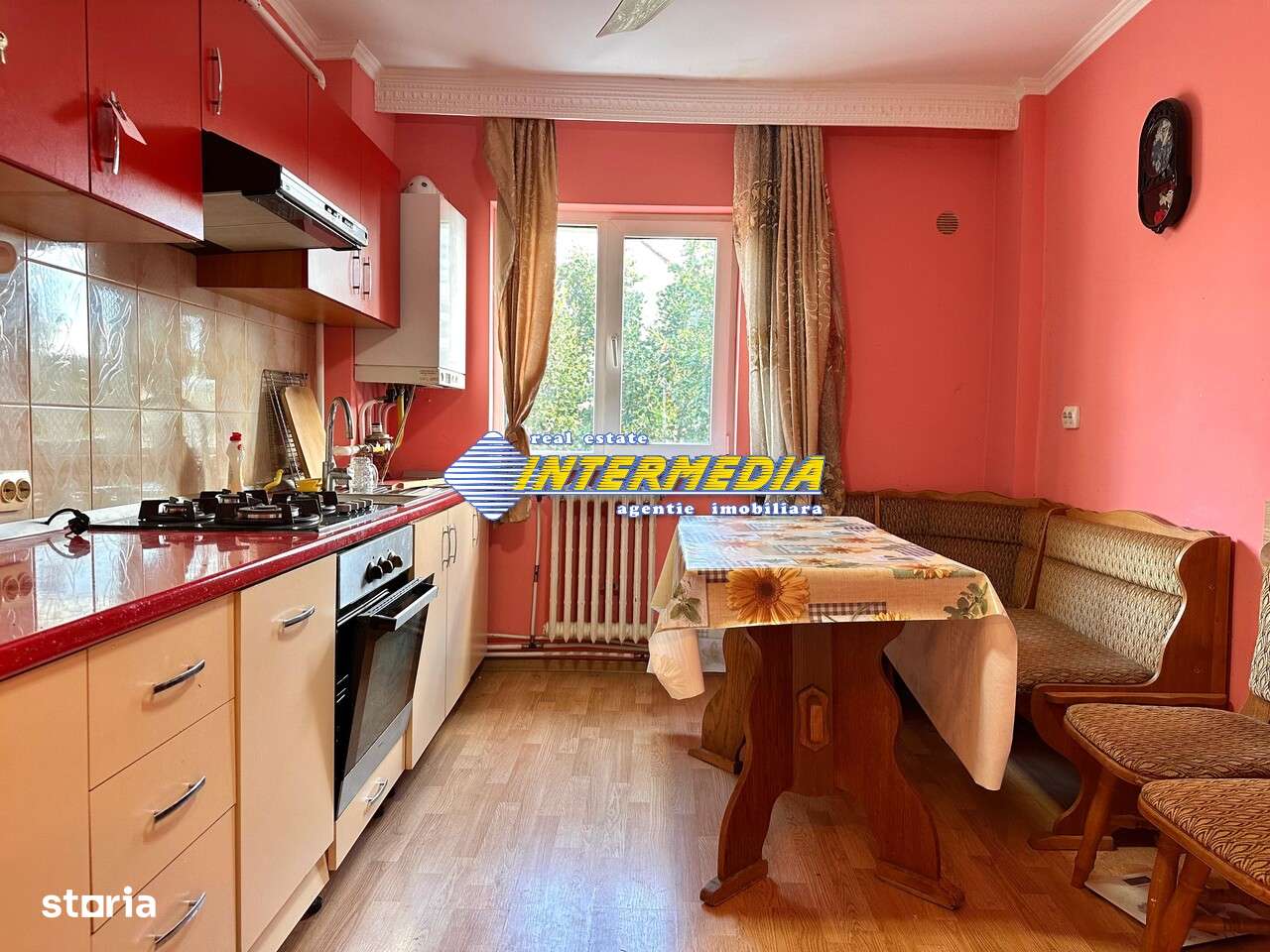 Vanzare Apartament 4 camere Alba Iulia CETATE Mercur 2 bai 90 mp cu - Imagine principală: 3/10