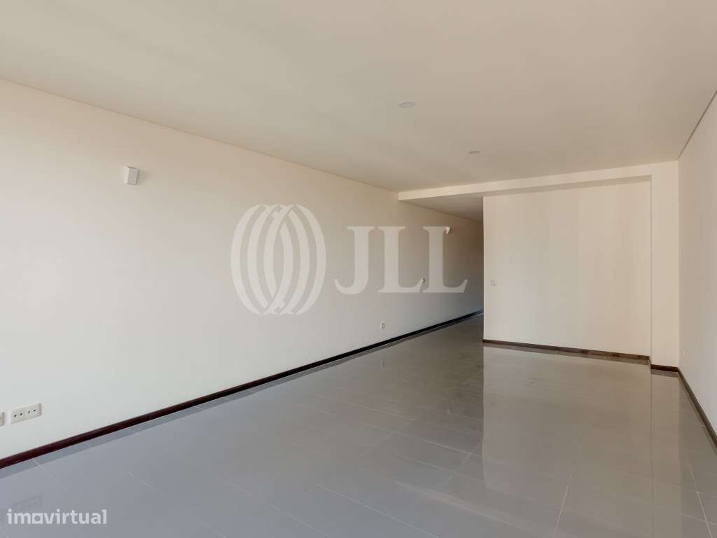 Apartamento T2 duplex, na Praça da Batalha, Porto - Grande imagem: 4/30