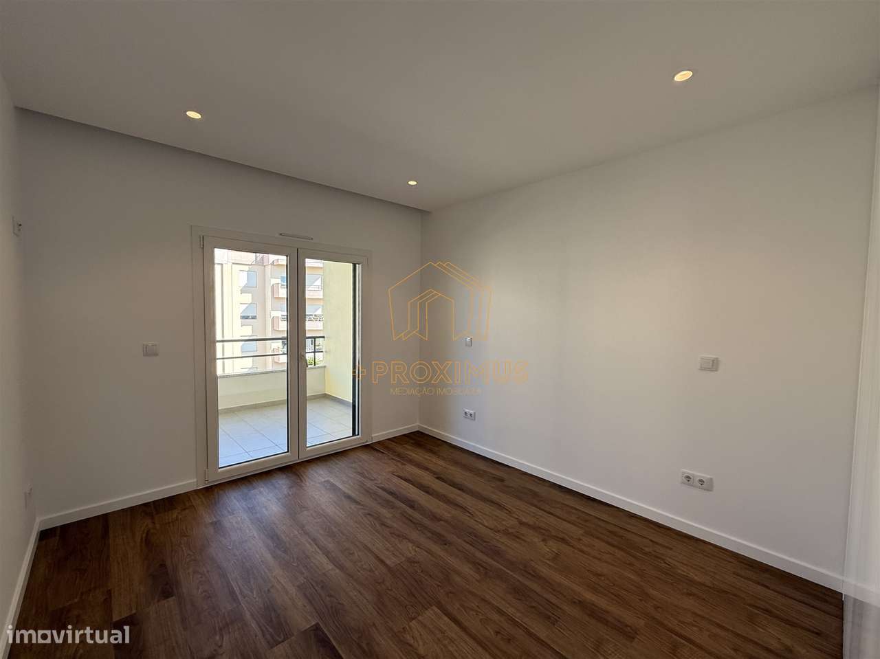 Apartamento T3 novo c/ garagem– Tavarede-26