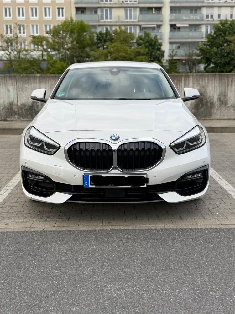BMW 1 Series F40/F52 [2017 - Prezent] 118i Aut. Sport Line 2020