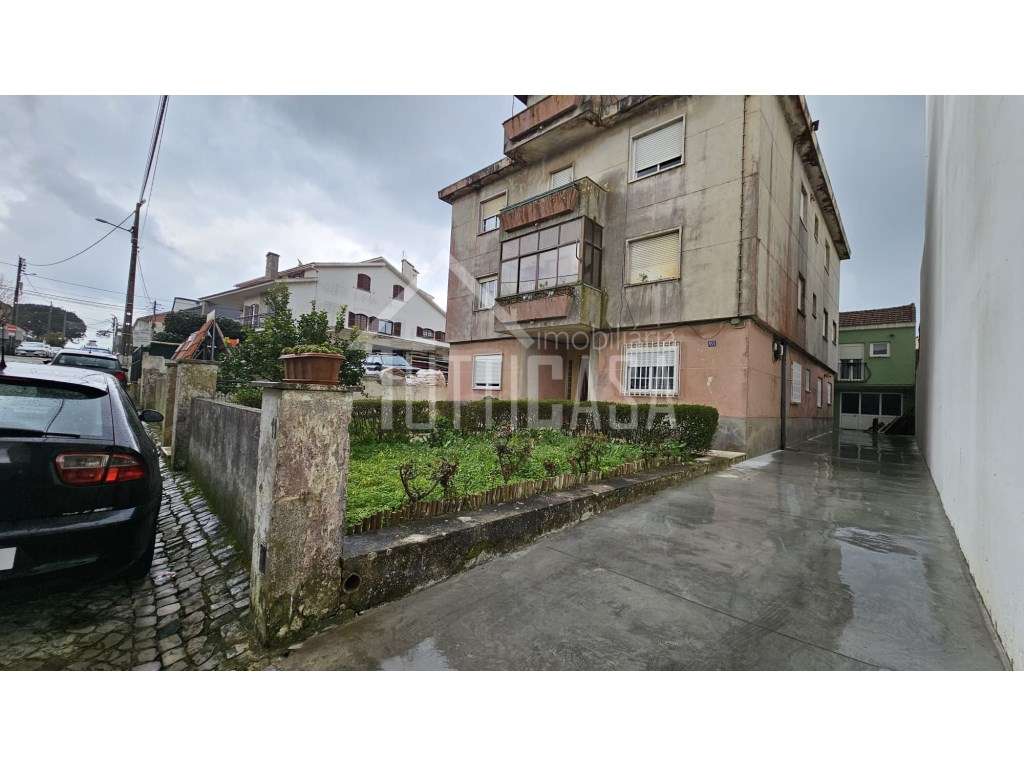 Apartamento T2 na Venda do Pinheiro-27