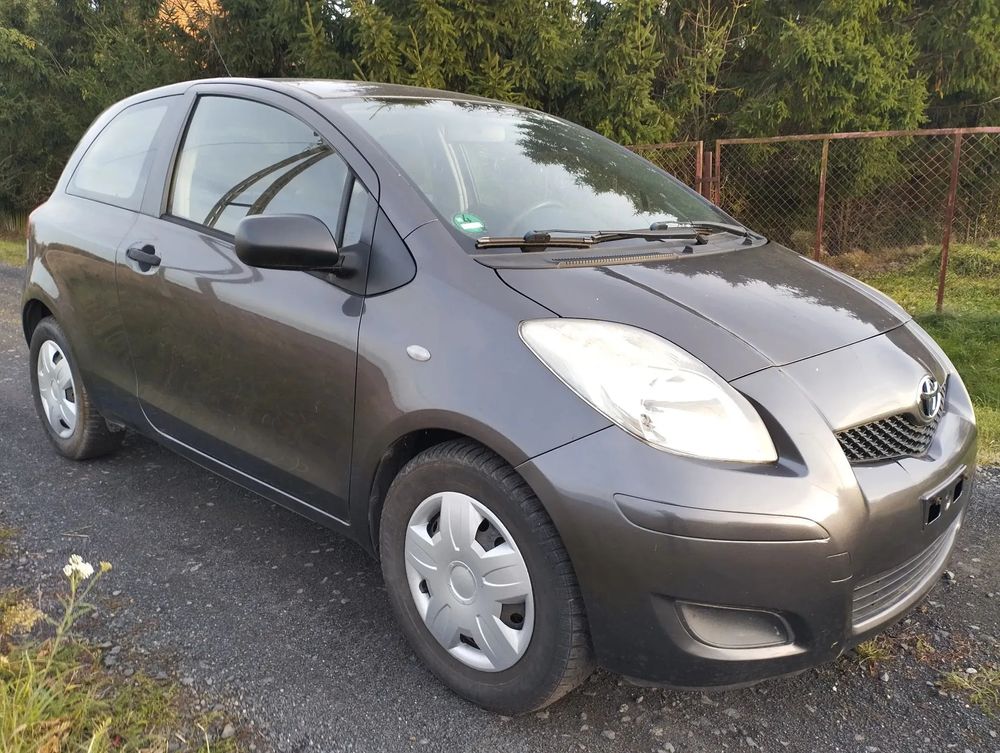 Toyota Yaris II 2009