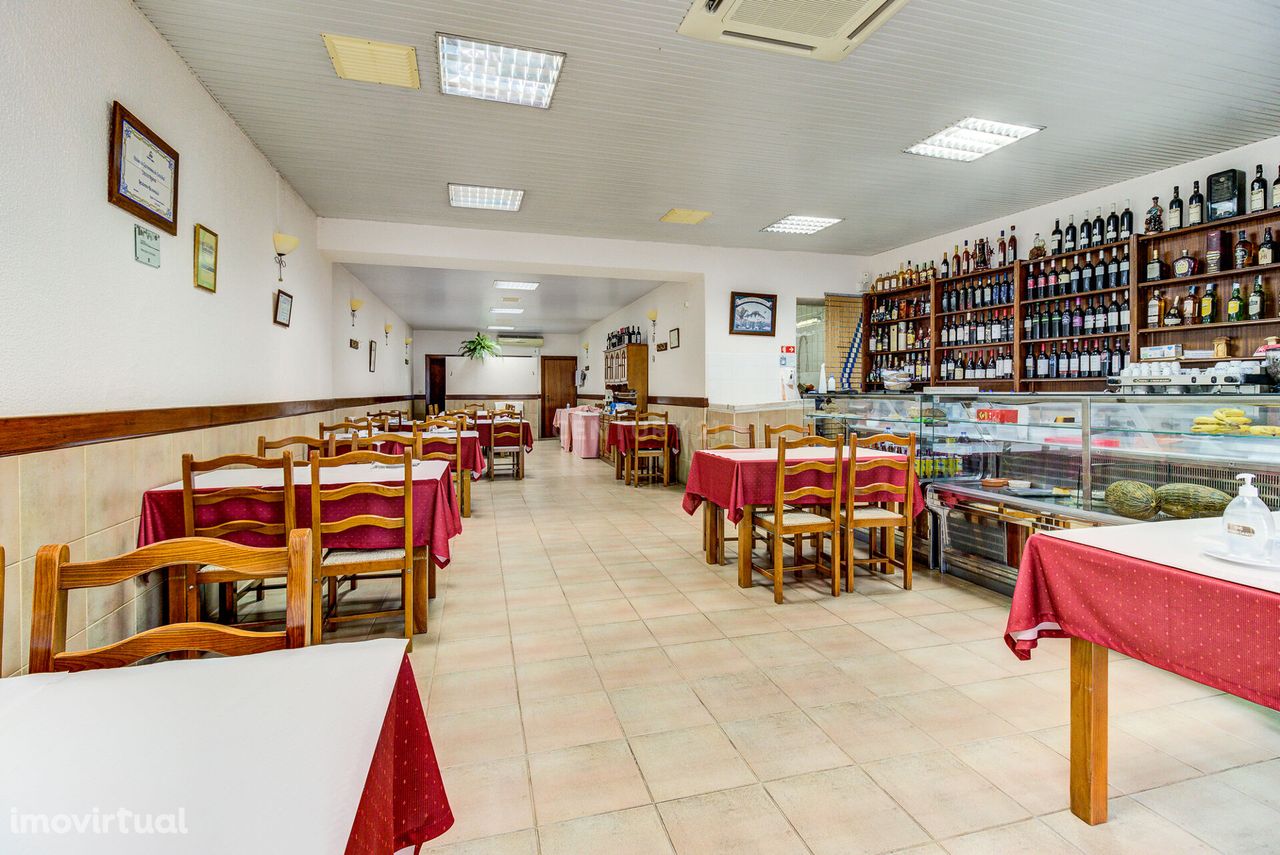 Trespasse de Restaurante emblemático do Montijo, 60 lugares, 120 m2