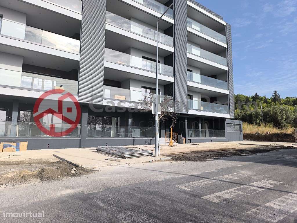 Apartamento T3 com Varanda e Garagem Box, no Sobralinho, Vila Franc... - Grande imagem: 4/42