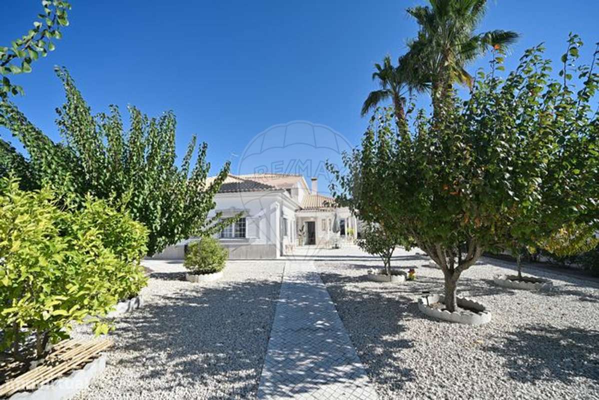 Moradia T3 para venda - Grande imagem: 1/50