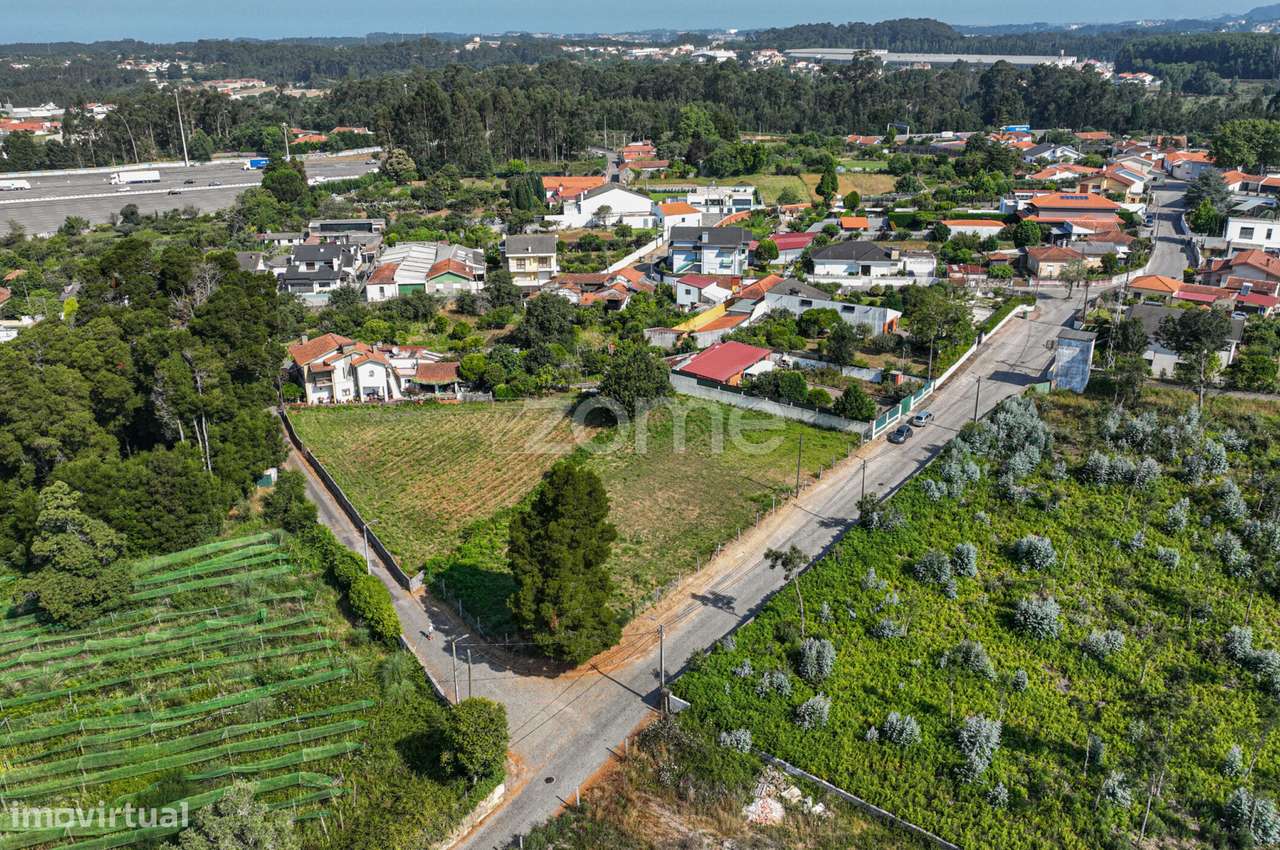 Terreno de 450m2, Construção Moradia Isolada Térrea ou 2 pisos– Gri... - Grande imagem: 4/16