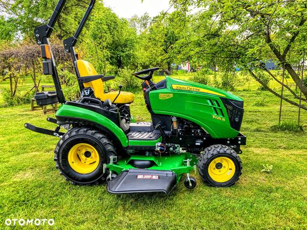 John Deere 1025r - 10