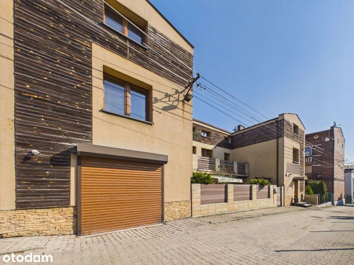Duży Obiekt 439 m² pod Biznes, Usługi lub Kwatery