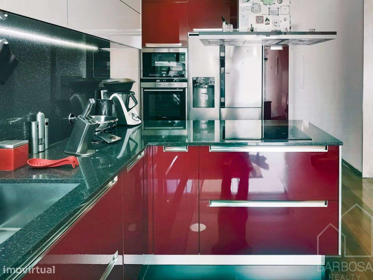 V.N.Gaia - Fantástica V4 (4 suites) c/430m2, piscina - Lote c/1370m2-42