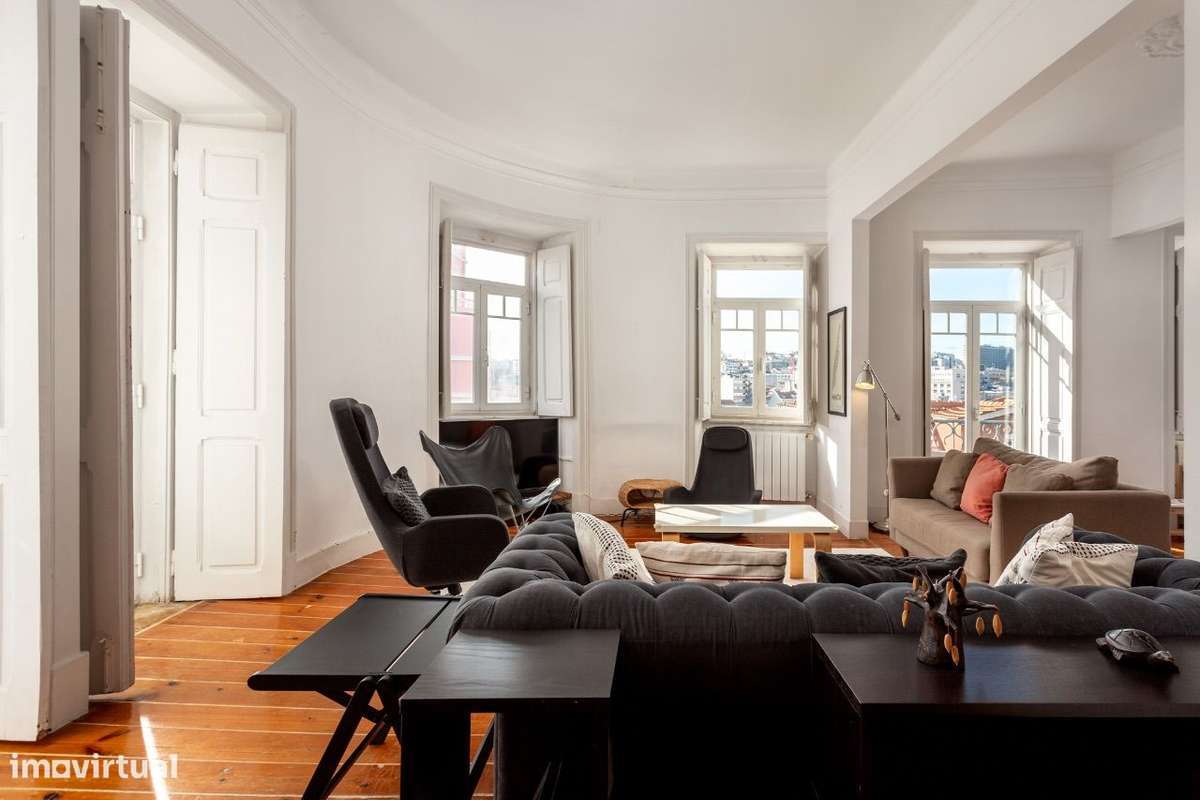 Apartamento T3+1 na Calçada de Santo António, com Garagem - Grande imagem: 3/30