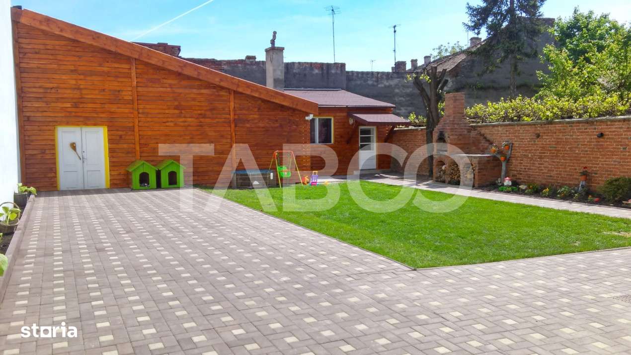 Pensiune si casa in centrul Sibiului cu business functional - Imagine principală: 2/9