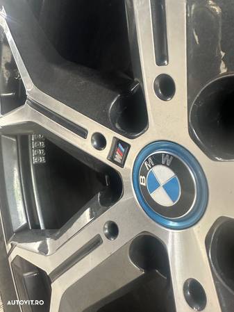 BMW X6 xDrive40i - 18
