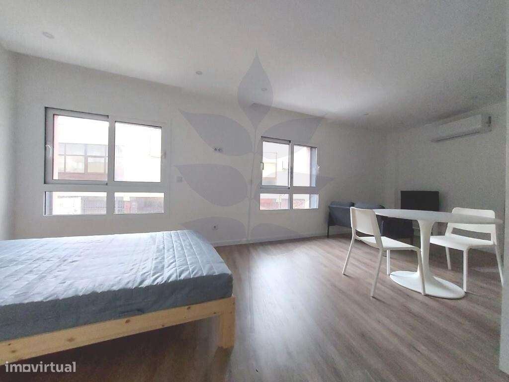 Apartamento T0 Renovado - Junto à Avenida da Liberdade, Braga-8