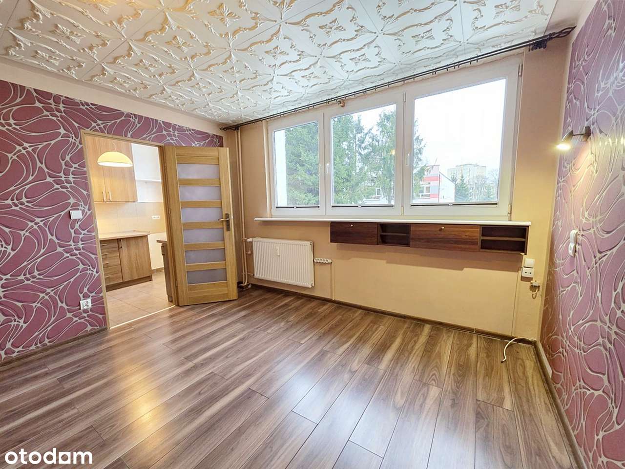 2-pokojowe, balkon, meble w kuchni oraz 2 szafy, ul. Kolejowa-4