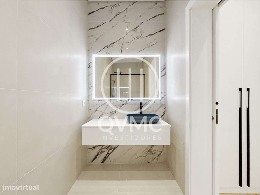 T3 totalmente renovado - Av Almirante Reis-35