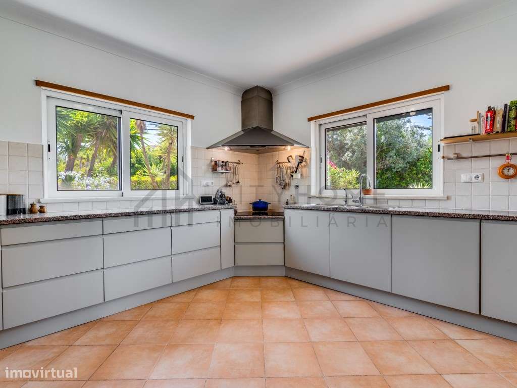 Moradia T3 Renovada com Piscina e Jardins Privados, a Dois Passos d...-10