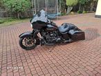 Harley-Davidson Touring Street Glide - 11