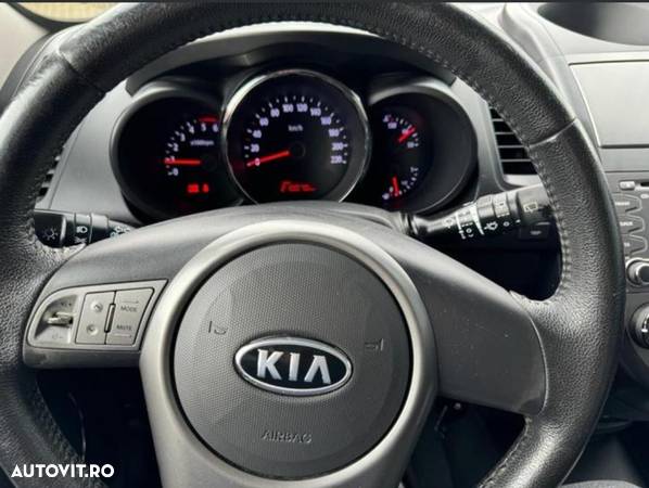 Kia Soul - 10