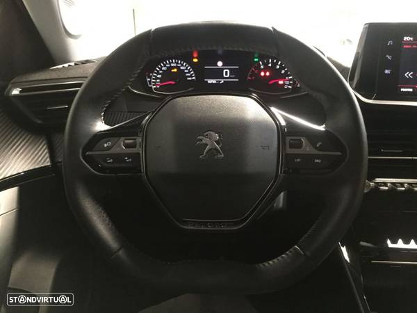 Peugeot 2008 1.2 PureTech Allure Pack - 22